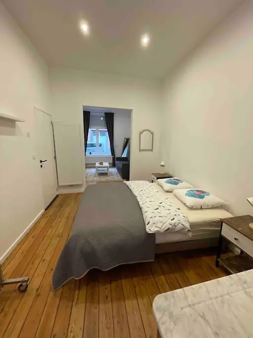 Apartment Studio Independant Sans Cuisine - Le Coin Cosy Avec Wifi Brussels Belgium